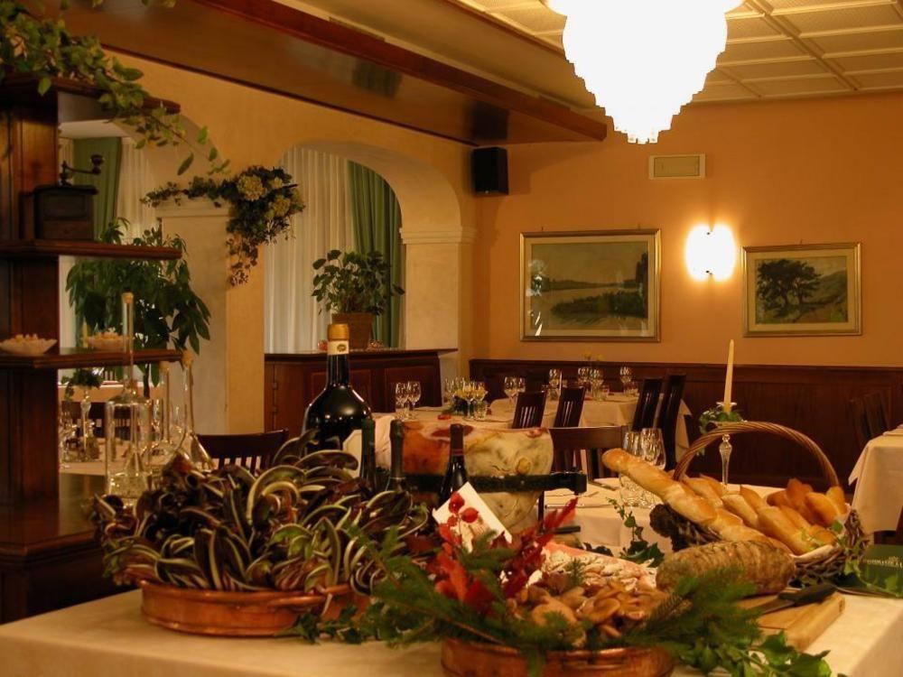 Hotel Ristorante La Rosina 마로스티카 외부 사진
