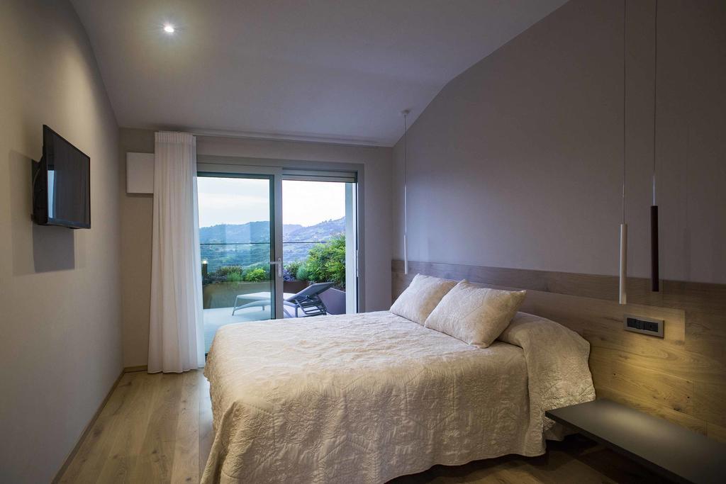 Hotel Ristorante La Rosina 마로스티카 객실 사진